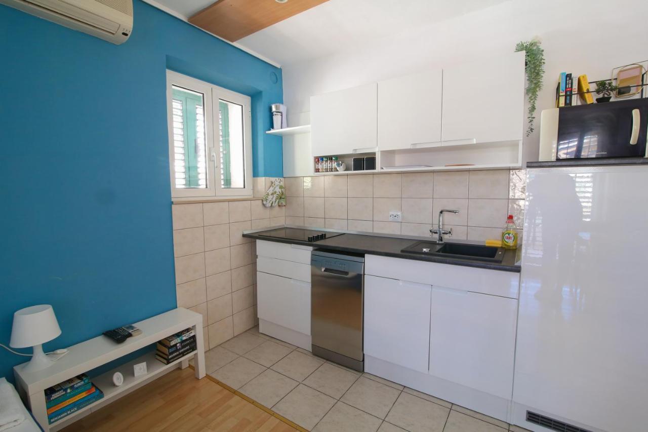 Apartment Bili-Sea View Apartment In The Center Makarska Buitenkant foto